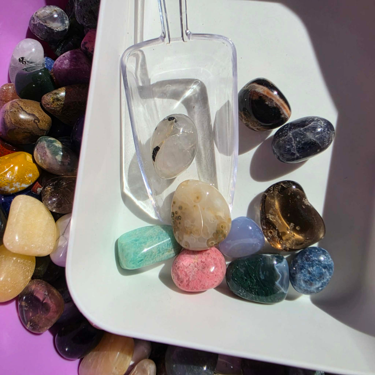 CRYSTAL TUMBLE SCOOP  60-85% OFF