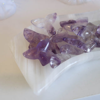 Mini Whale Tail Amethyst 20mm