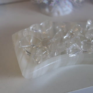 Mini Whale Tail Clear Quartz 20mm