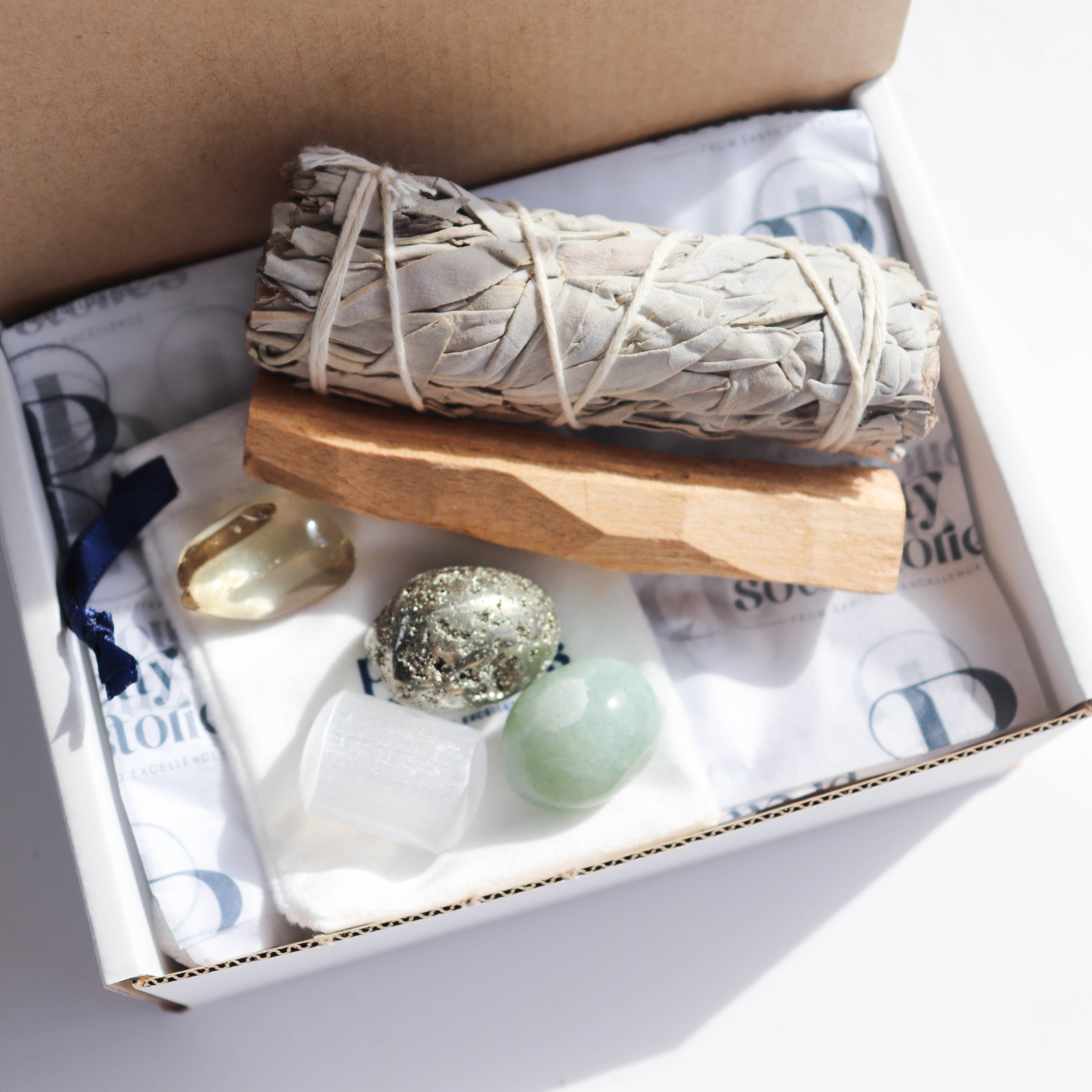 Manifesting 2026 Crystal & Cleansing Gift Box RRP $69