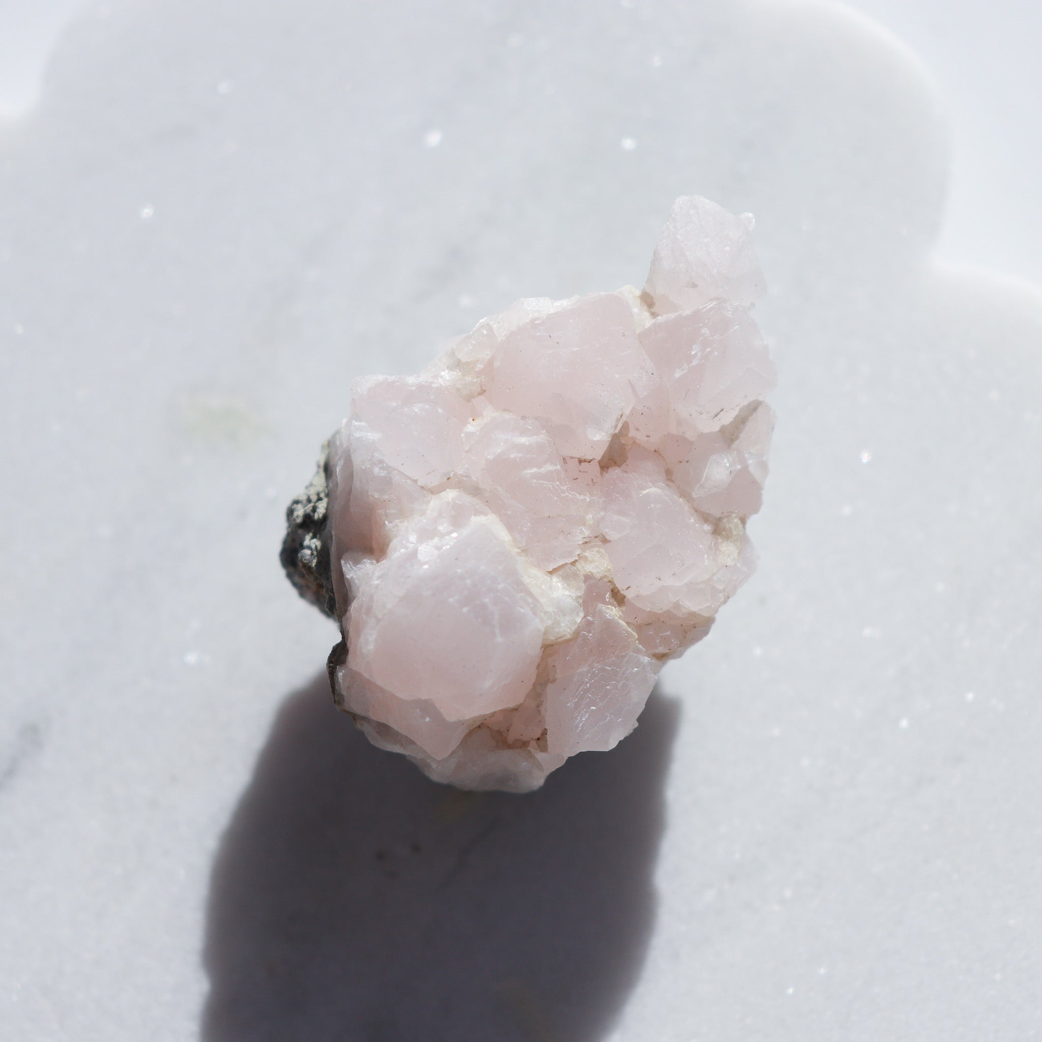 UV Reactive Pink Mangano Mini Cluster #1