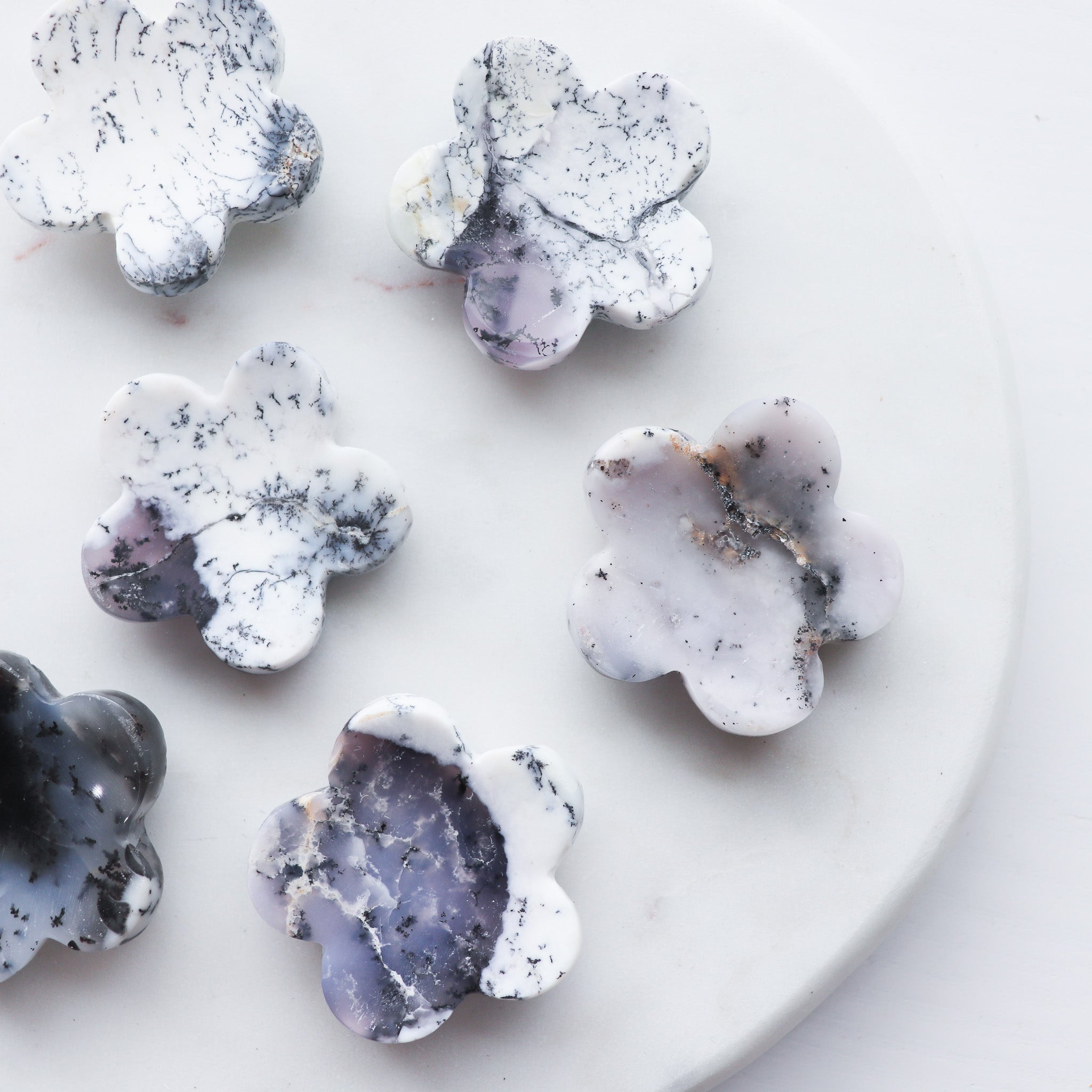 Dendritic Agate Flower Worry Stone