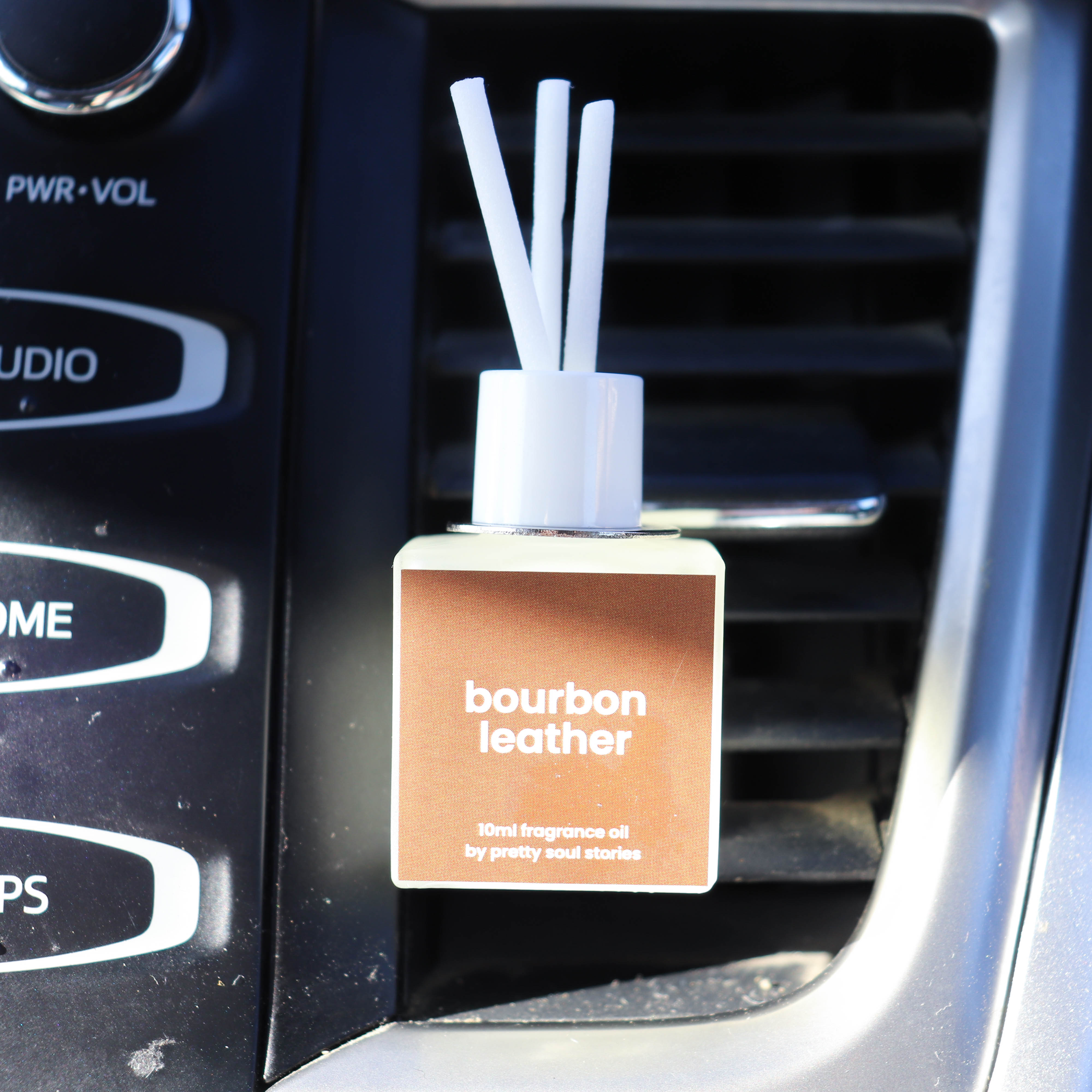 Bourbon & Leather Car Clip Diffuser