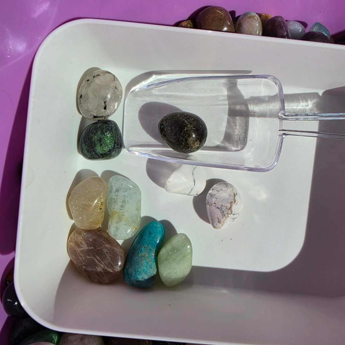 CRYSTAL TUMBLE SCOOP  60-85% OFF